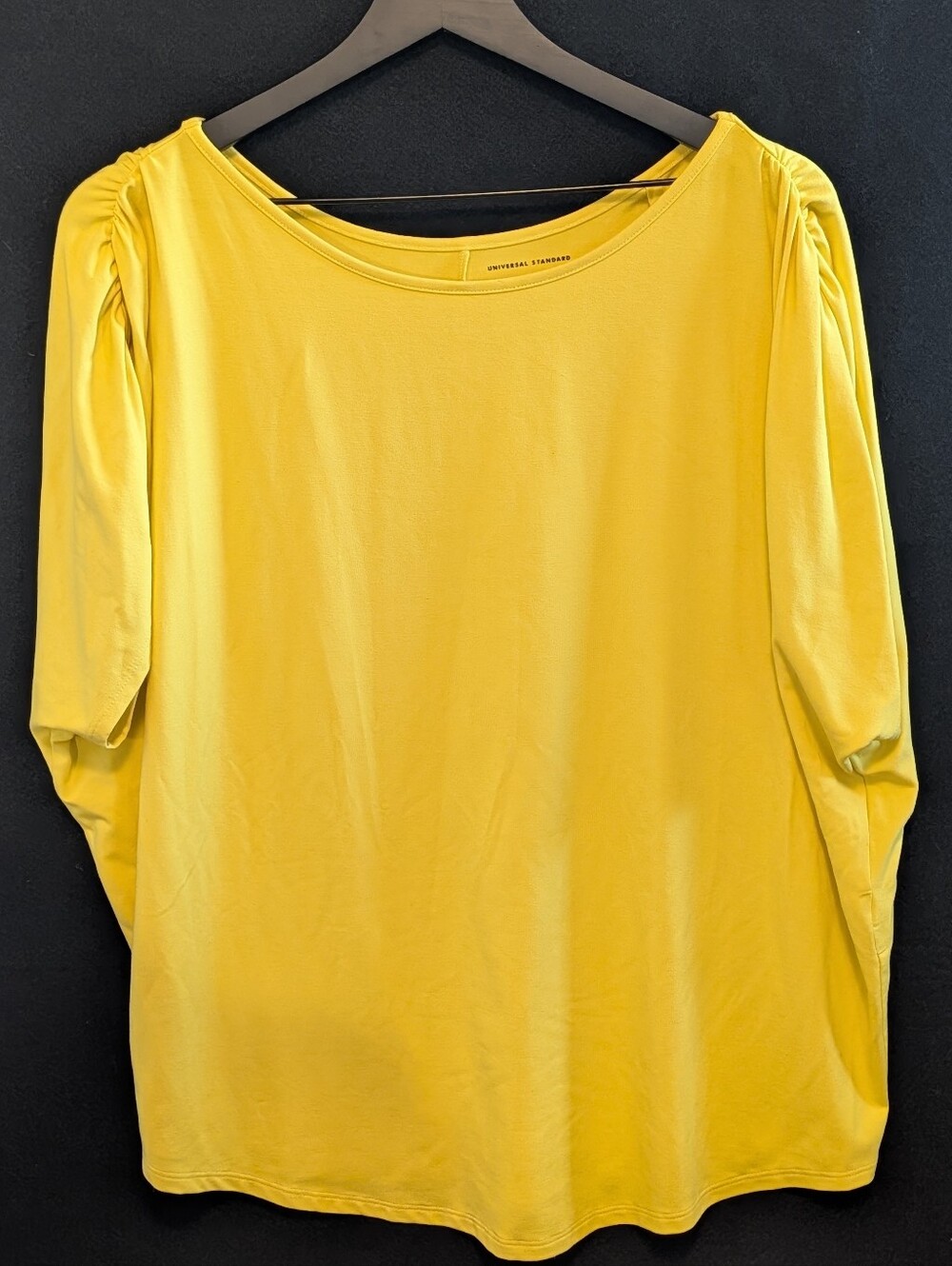 Universal Standard NEW Med 18 20 Yellow Ruched Sleeve Viscose Top NWT